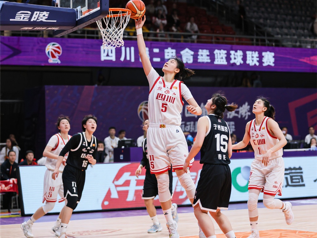 欧洲杯精彩集锦：热血瞬间再现